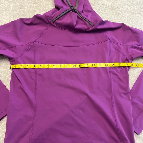 FILA Performance Hoodie - Picture 4 of 8